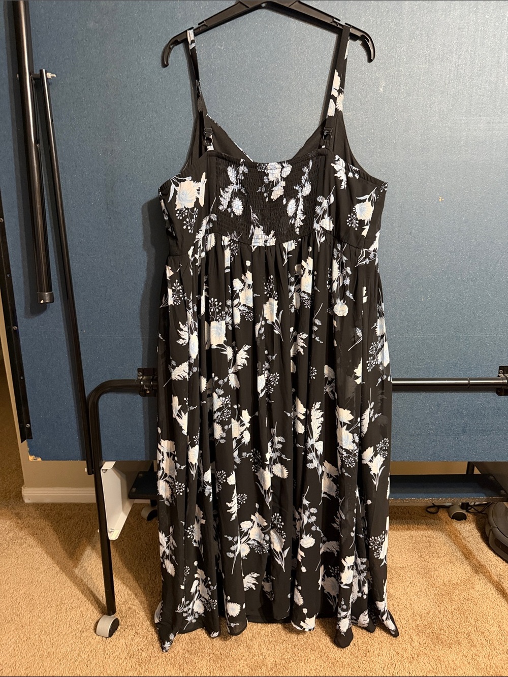 Torrid black floral sundress size 3 - Picture 4 of 4